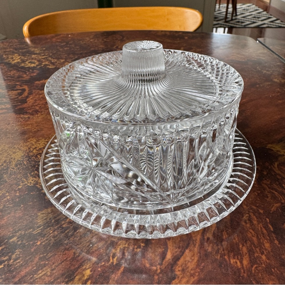 Elegant Pinwheel Crystal Lidded Butter Dish